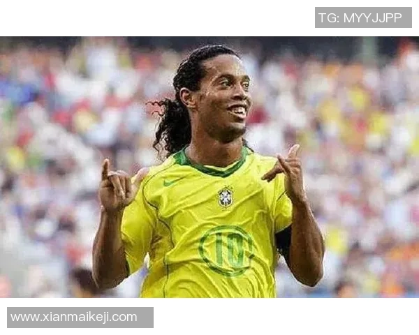 足球巨星经典动作瞬间再现 展现不朽技艺与无限魅力